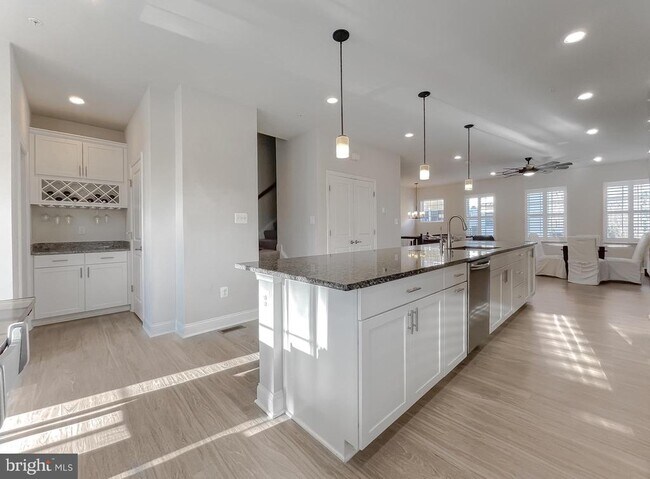 Foto del edificio - 23856 Myrtle Glen Way