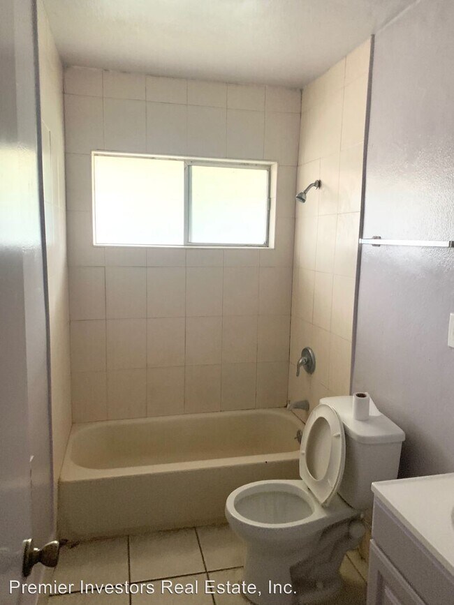 Foto del edificio - 859-897 E Monterey Ave