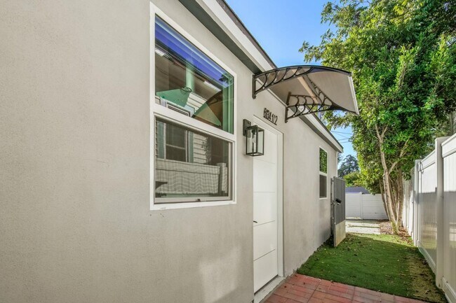 Foto del edificio - 6134 Fair Ave