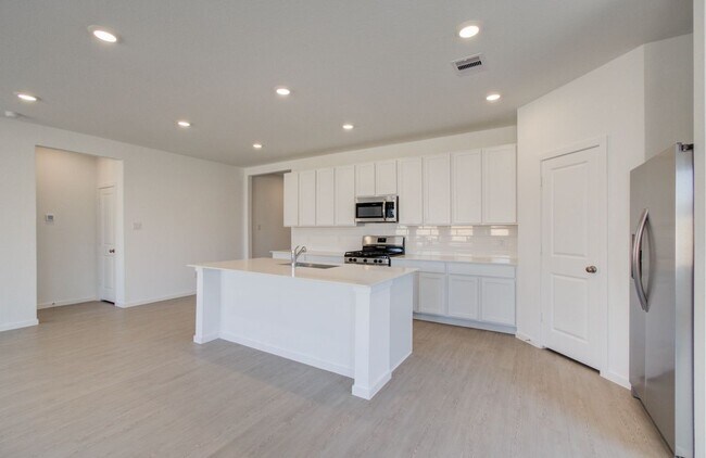 Building Photo - 26514 Foxtail Fern Dr