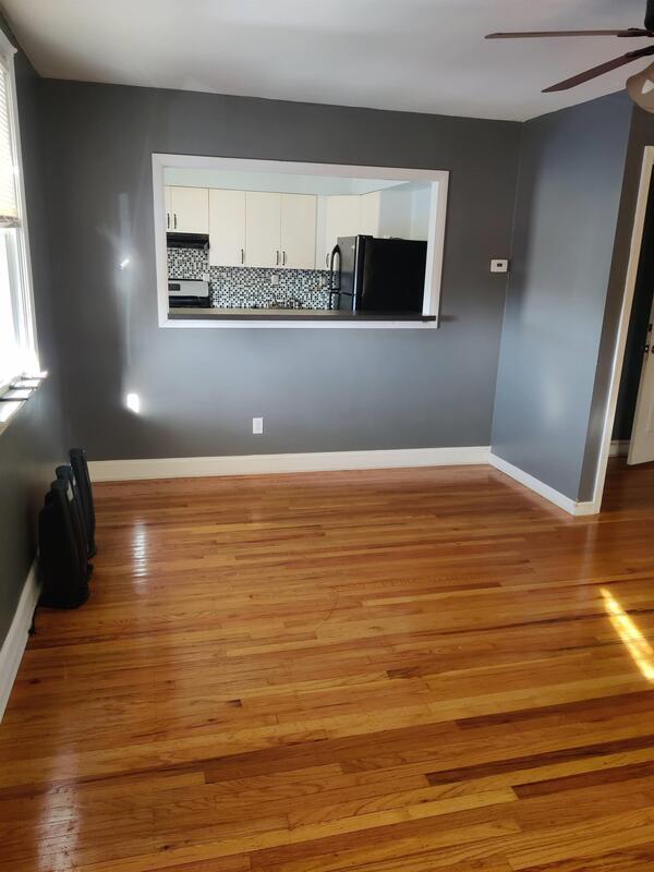 Foto del edificio - 1027 E Hunting Park Ave
