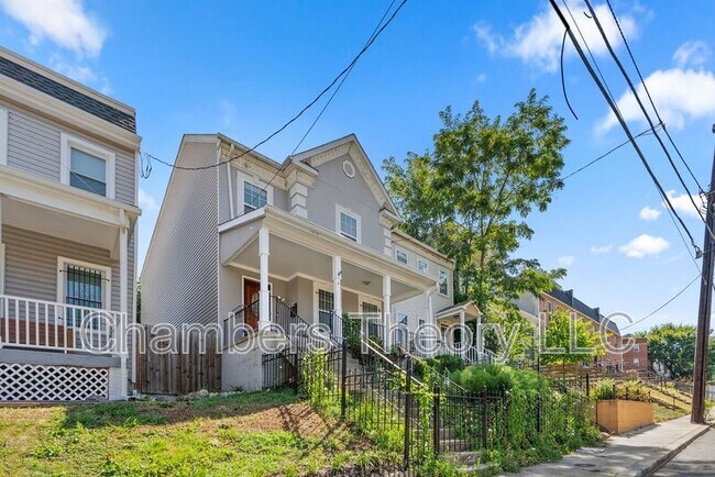 Foto del edificio - 1414 Morris Rd SE