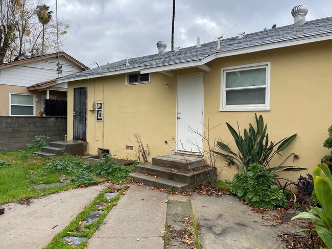 Foto del edificio - Two Bedroom One Bathroom Home in Hemet!