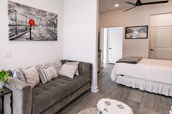 Foto del edificio - 10405 Galen Way