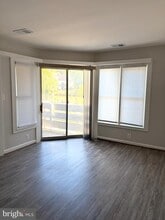 Building Photo - 7604 Lakeside Village Dr