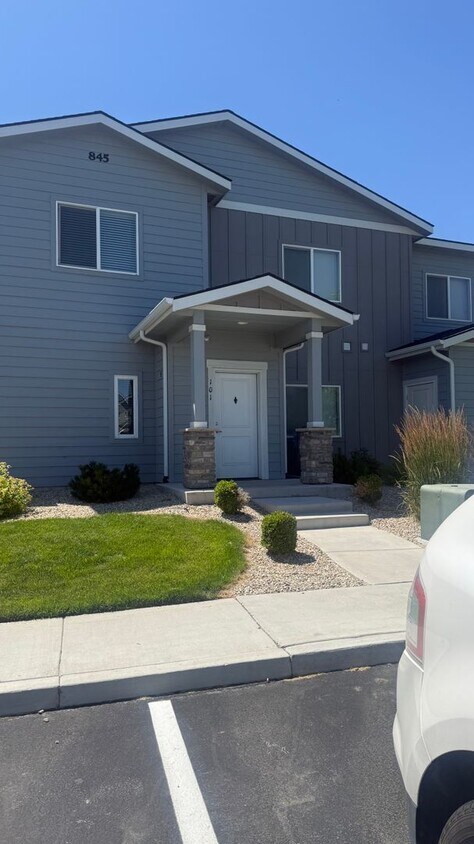 Foto principal - WELCOME TO SUNBEAM TOWNHOMES