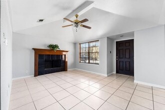 Building Photo - 13806 Long Glen Dr