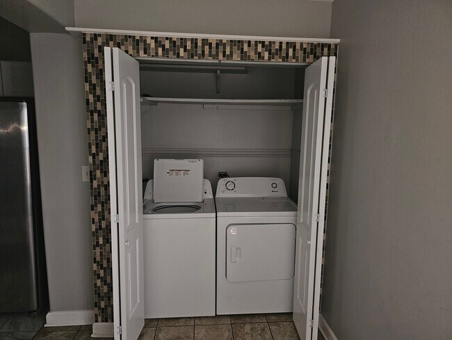 Foto del edificio - 1922 W 47th St