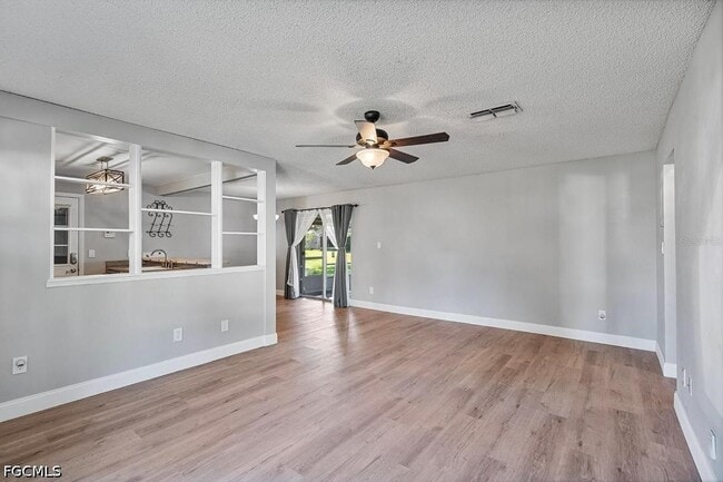 Building Photo - 5556 Memorial Dr