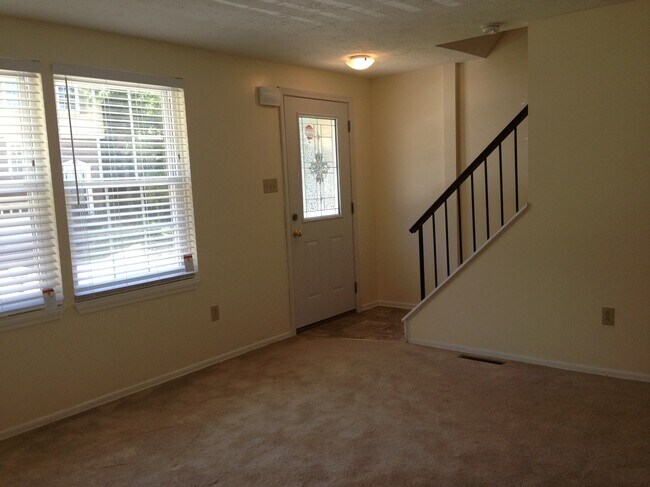 Vivir1 - 502 Cortland Dr E