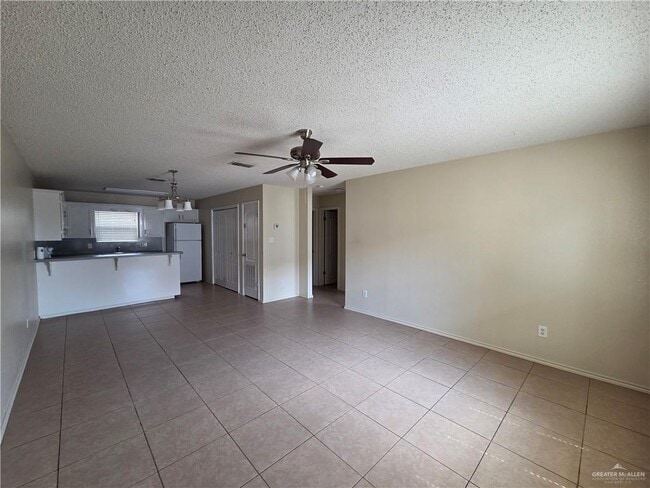 Building Photo - 2501 Hibiscus Ave