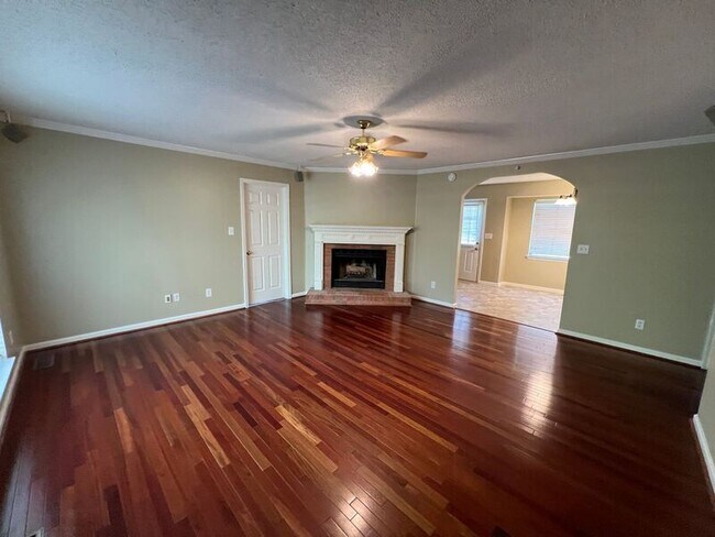 Foto del edificio - 6606 Memory Ln