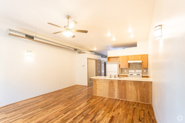 1HAB, 1BA - 700 ft² - Pearl