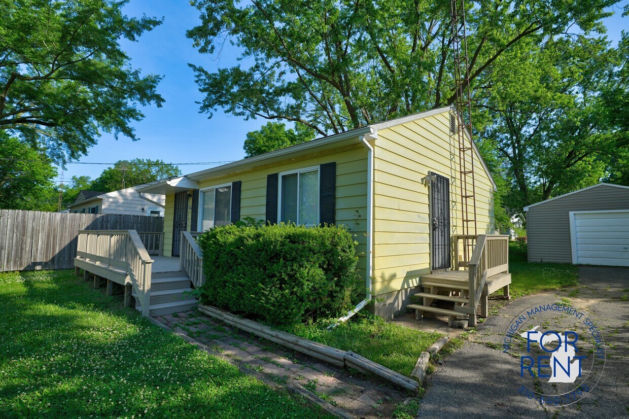 Foto principal - 3062 Walton Ave
