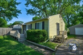 Building Photo - 3062 Walton Ave
