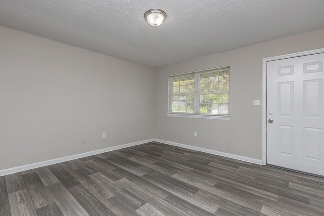 Building Photo - Rosemary Place