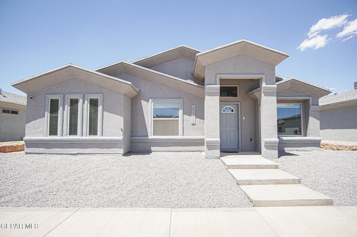 Primary Photo - 14913 Tierra Isaiah Ave