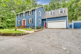 Building Photo - 821 Boston Post Rd