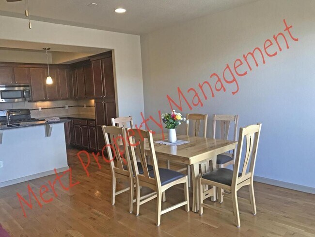 Foto del edificio - 5979 Canyon Reserve Hts.