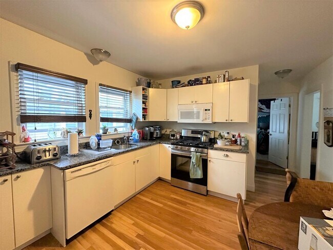 Foto del edificio - 12 Wheeler St