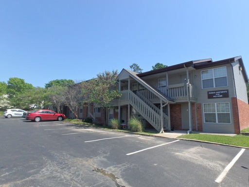 Building Photo - 2408 Whitegate Dr