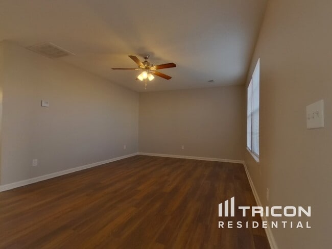Foto del edificio - 386 Fox Trot Dr