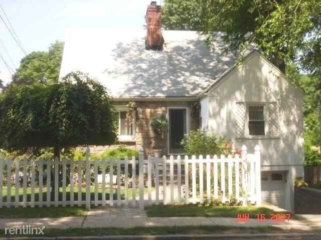 Building Photo - 401 Ninth Ave
