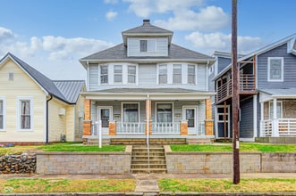 Building Photo - 1845 Barth Ave