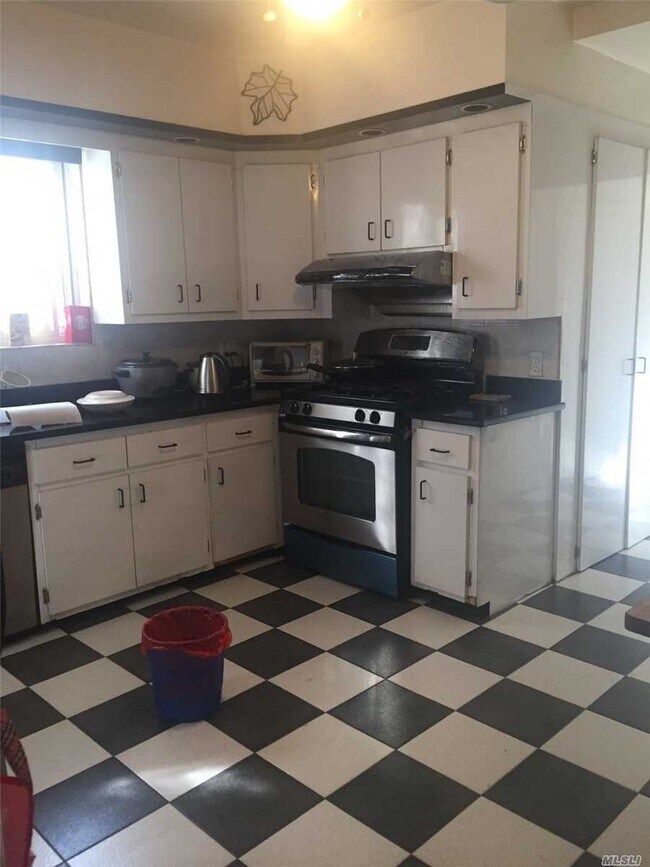 Foto del edificio - 1650 W 6th St