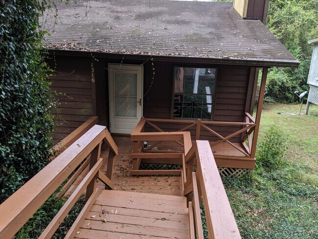 Foto del edificio - Cute 2 bedroom 2 bath townhome