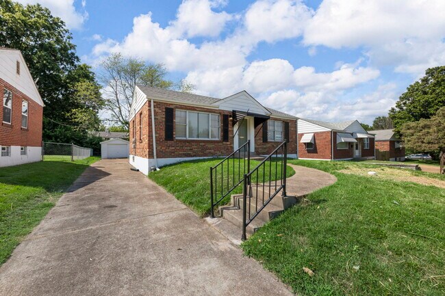 Foto del edificio - 7821 Morganford Rd
