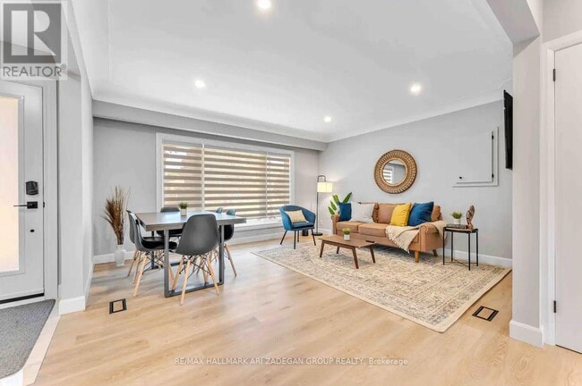 Building Photo - 36 Cloke Ct