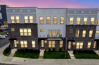 Building Photo - 9728 Junction Sta