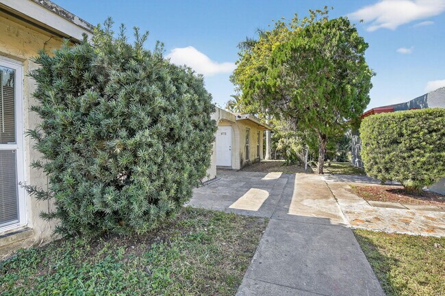 Foto del edificio - 1767 NW 55th Ave