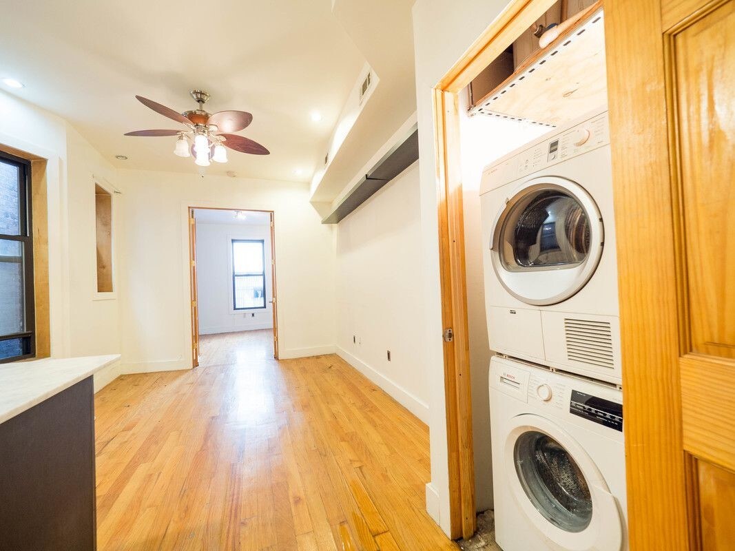 Primary Photo - 119 Rogers Ave