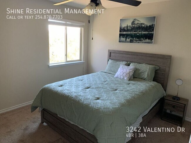 Building Photo - 3242 Valentino Dr