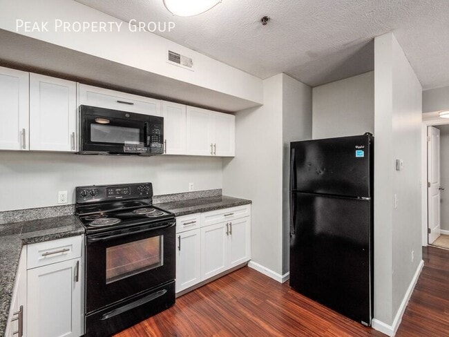 Building Photo - 262 Chittenden Ave