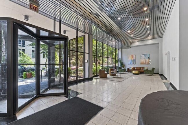 Foto del edificio - 2754 N Hampden Ct