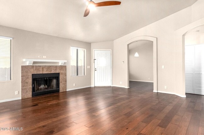 Building Photo - 4534 E Tanglewood Dr
