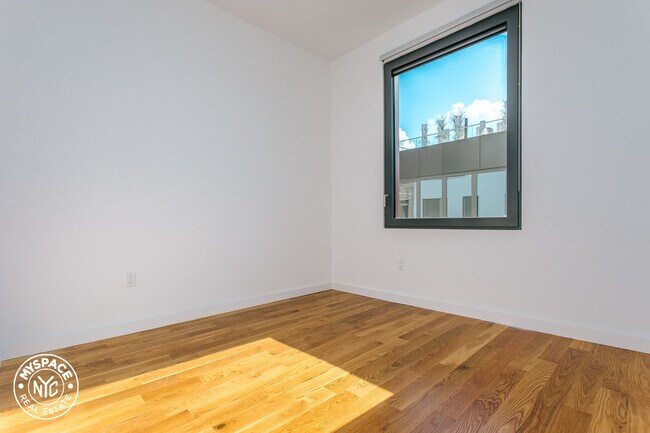 Foto del edificio - 123 Melrose St