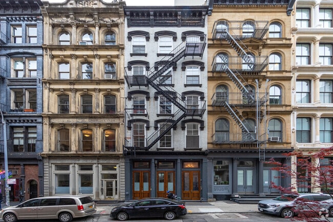 Building Photo - 42 White St