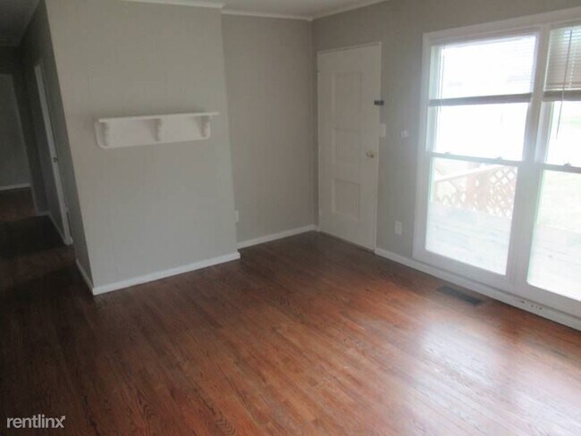 Building Photo - 3 br, 1 bath House - 180 Maple Drive