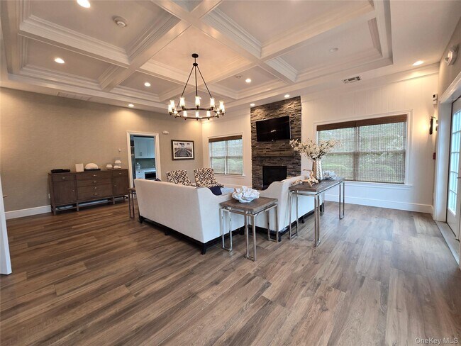 Building Photo - 1 Village Green Dr