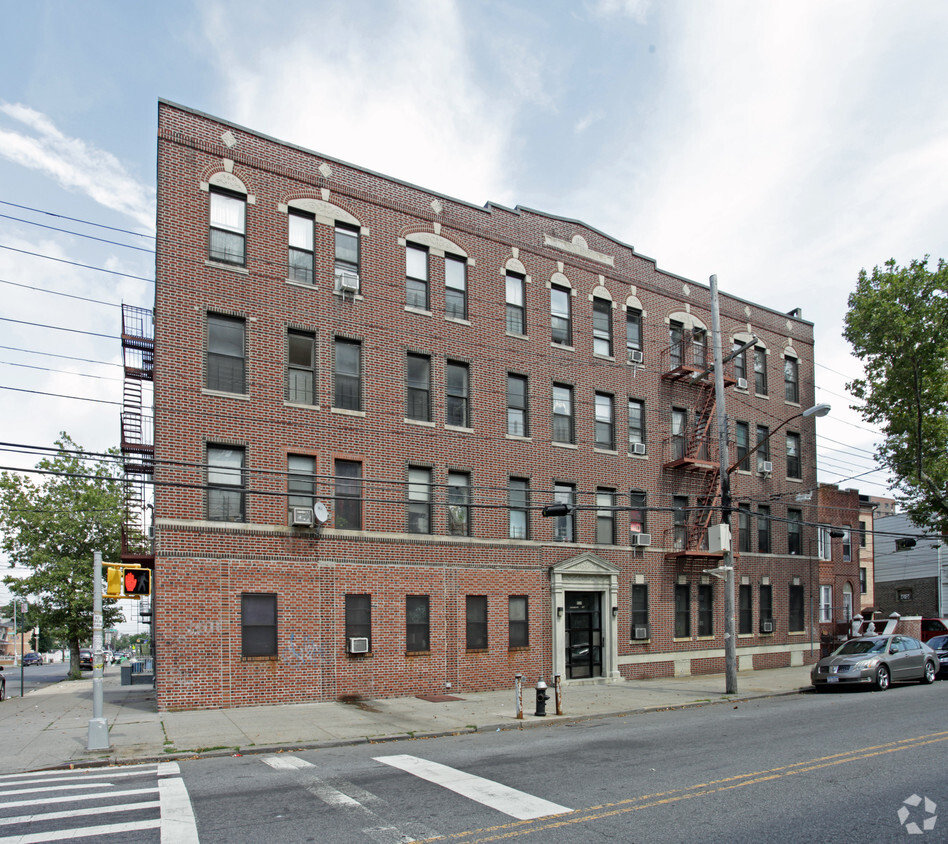 Primary Photo - 939 Thomas S Boyland St