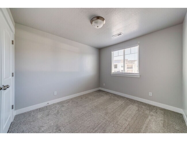 Foto del edificio - 1767 N 3680 W