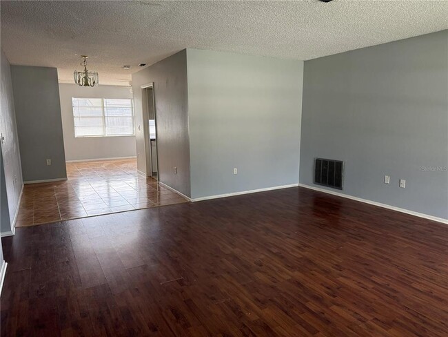 Building Photo - 5048 Lillilea Ln