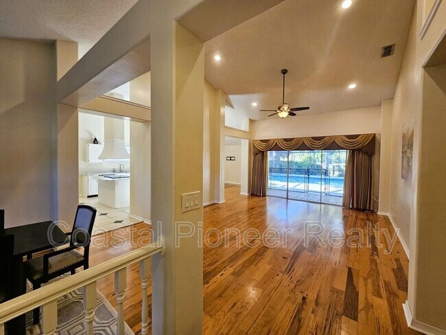 Foto del edificio - 14504 Brambie Ct