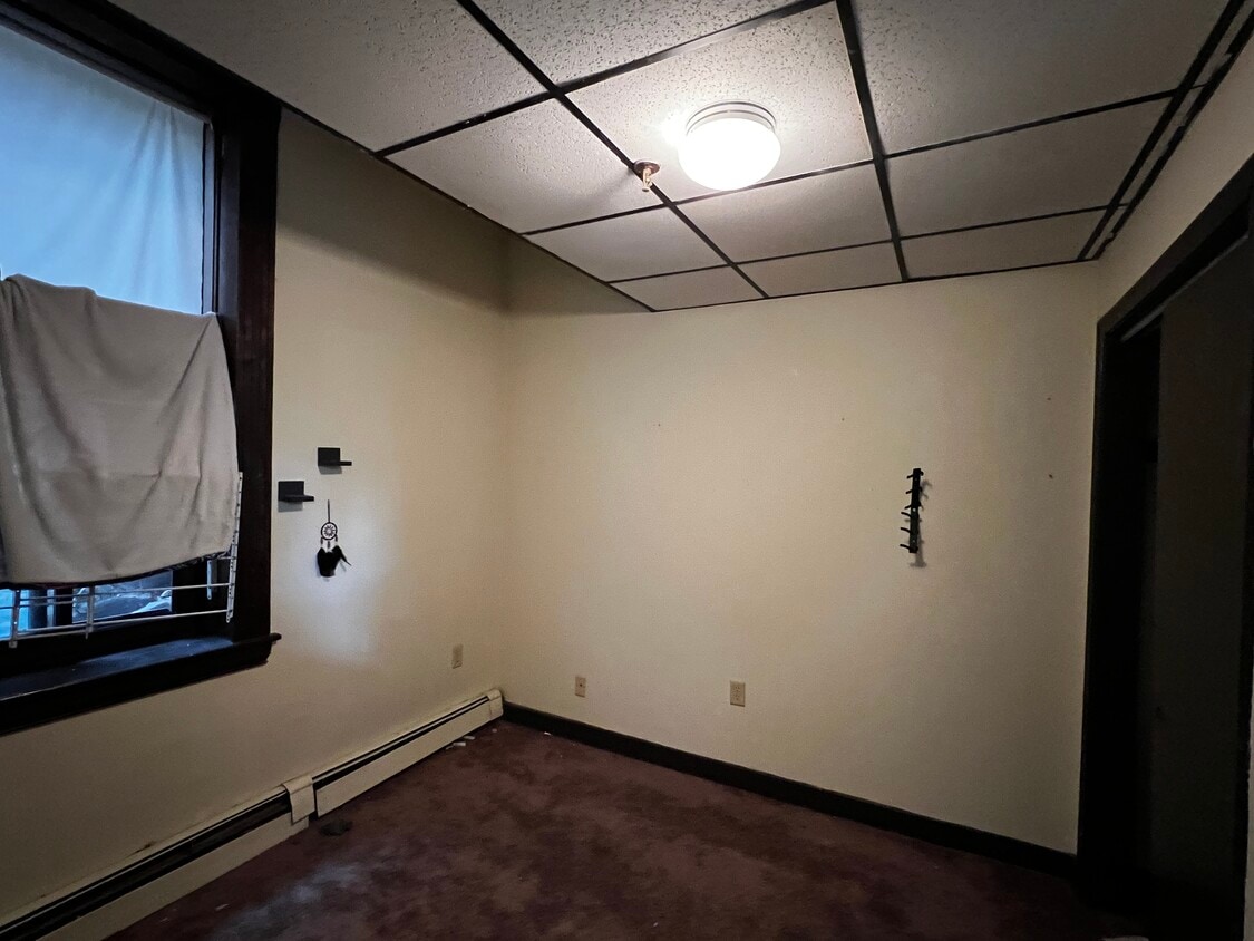 Main Street Apartment in Marlborough - Main Street Apartment in Marlborough