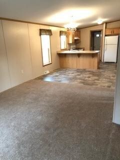 Building Photo - 128 Oakdale Village