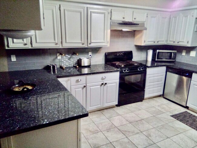 Building Photo - 25906 Spring Creek Dr
